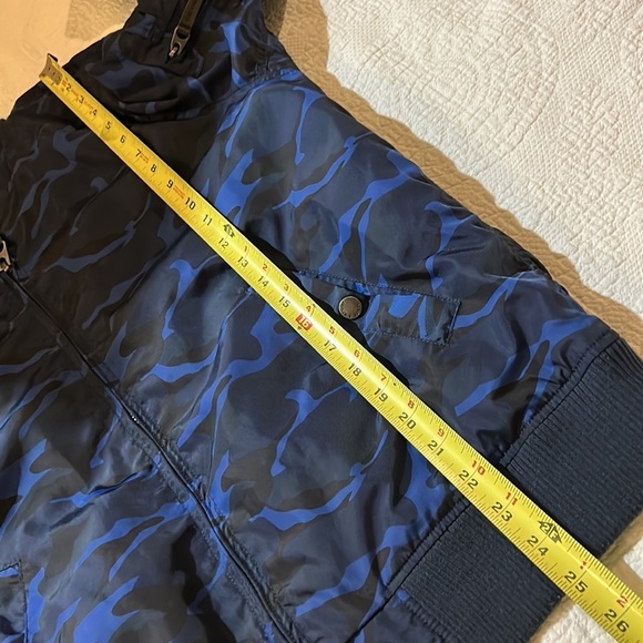 Slate & Stone Blue Camo Bomber. Medium - Picture 6 of 10